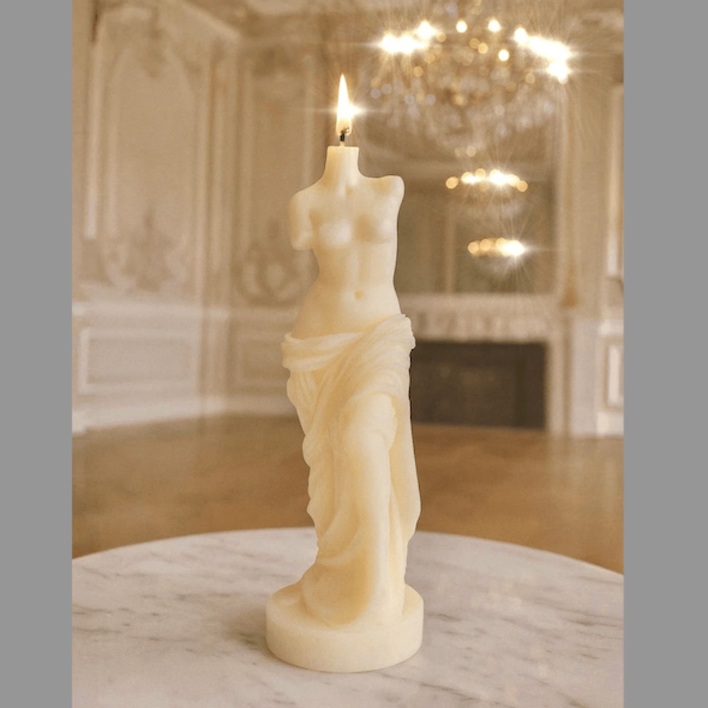 *NWT* Anaïs' Signature Venus Candle